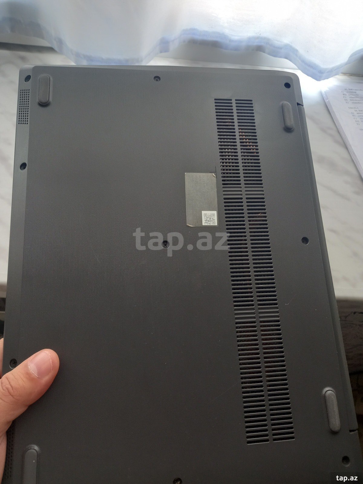 Noutbuk Lenovo (2)