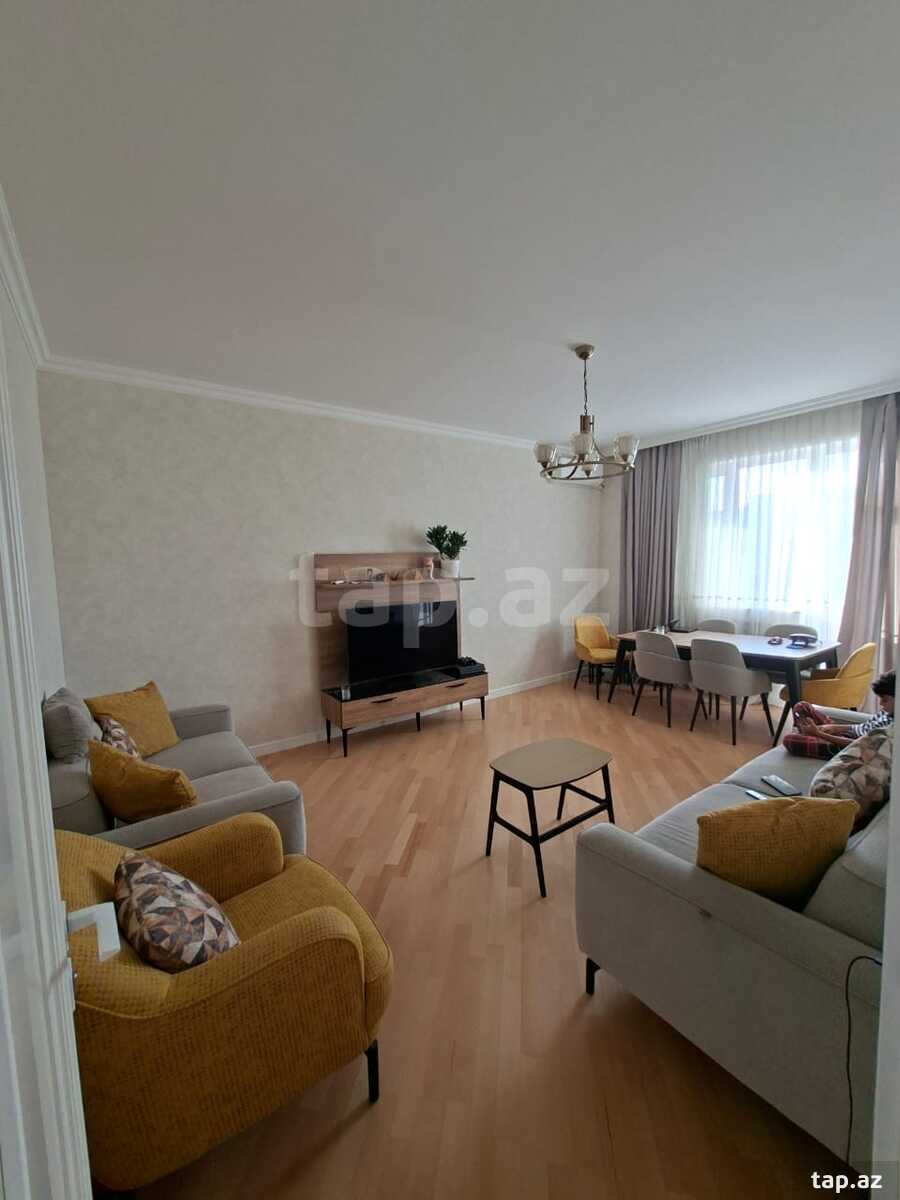 3-otaqlı yeni tikili, 8 Noyabr m., 107 m²