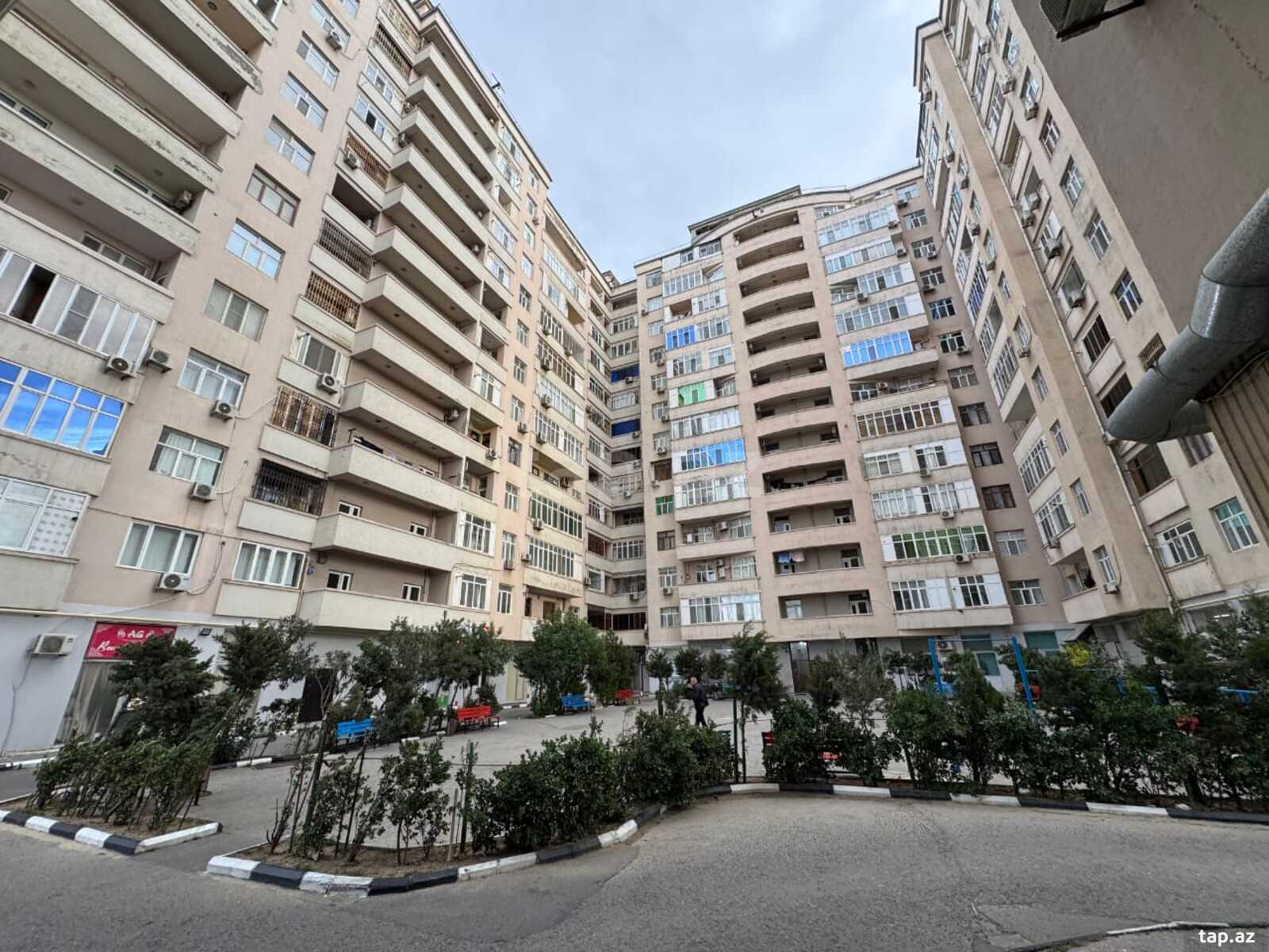 2-otaqlı yeni tikili, Rüstəm Rüstəmov küç., 100 m² (13)