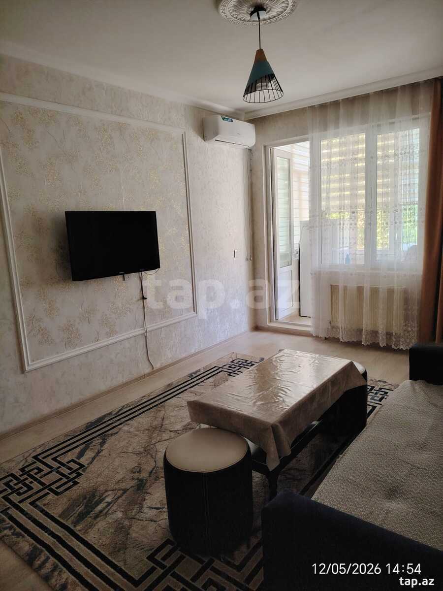 2-otaqlı mənzil, Memar Əcəmi m., 45 m²