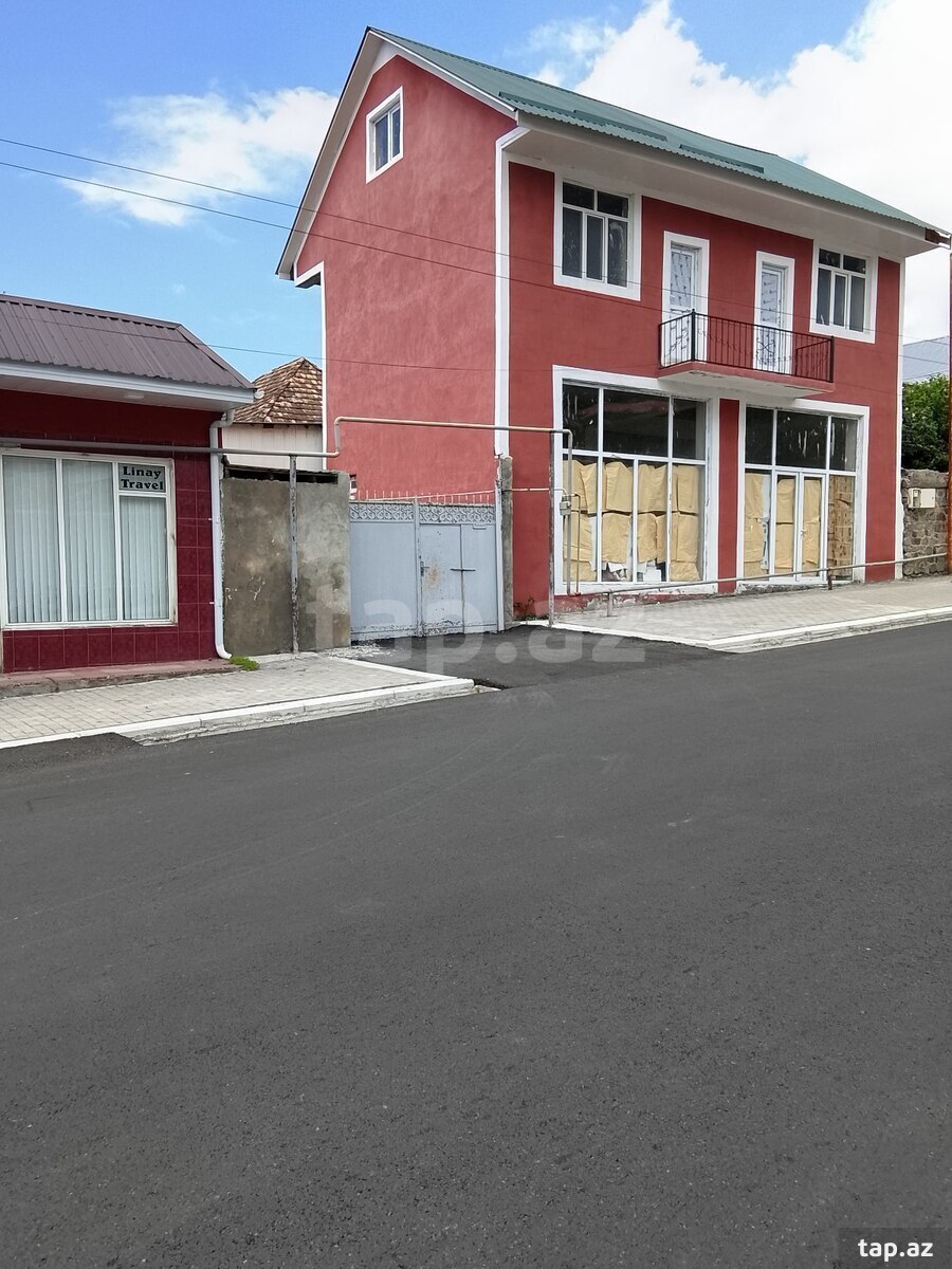 Bağ evi, Azərbaycan pr. (3)