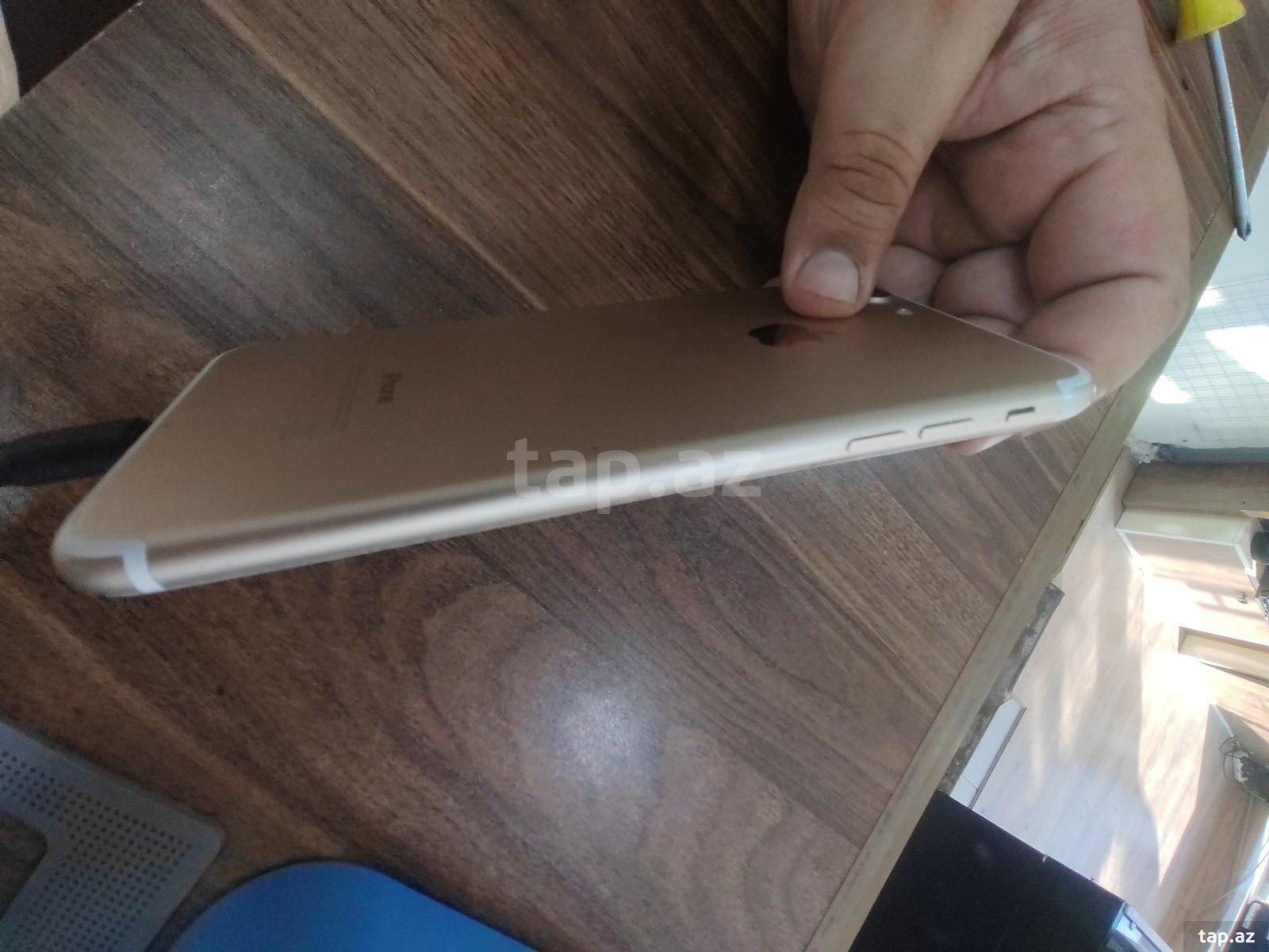 Apple iPhone 7 Plus Gold 128GB (5)