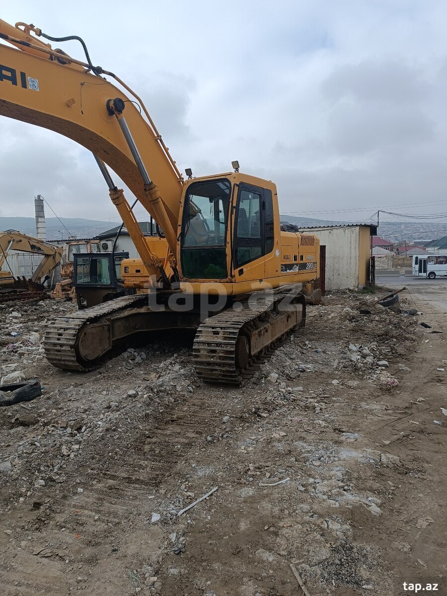 Ekskavator Hyundai, 2004 il (4)