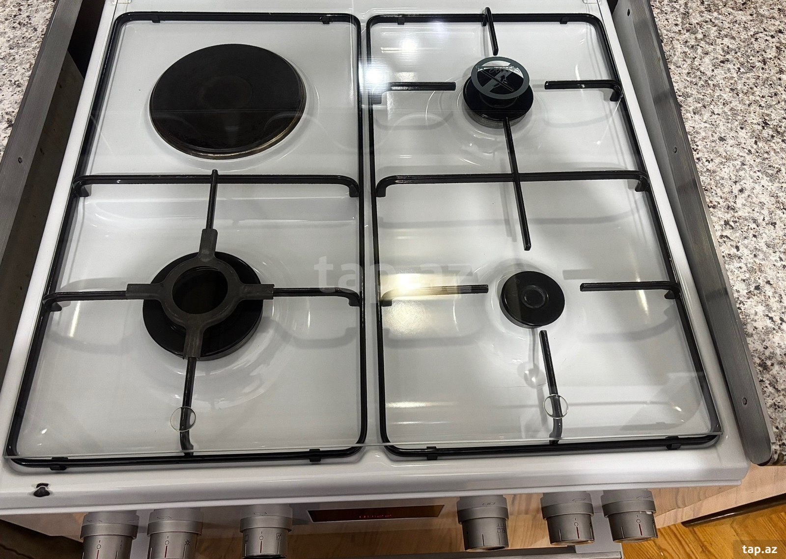 Bosch qaz plitəsi (4)