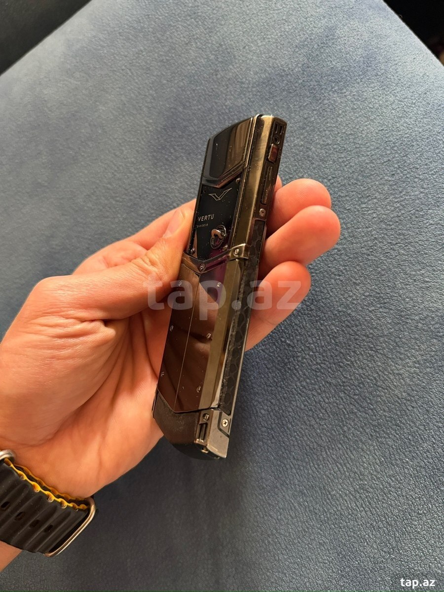 Vertu Signature S Design Pure Black 4GB (4)