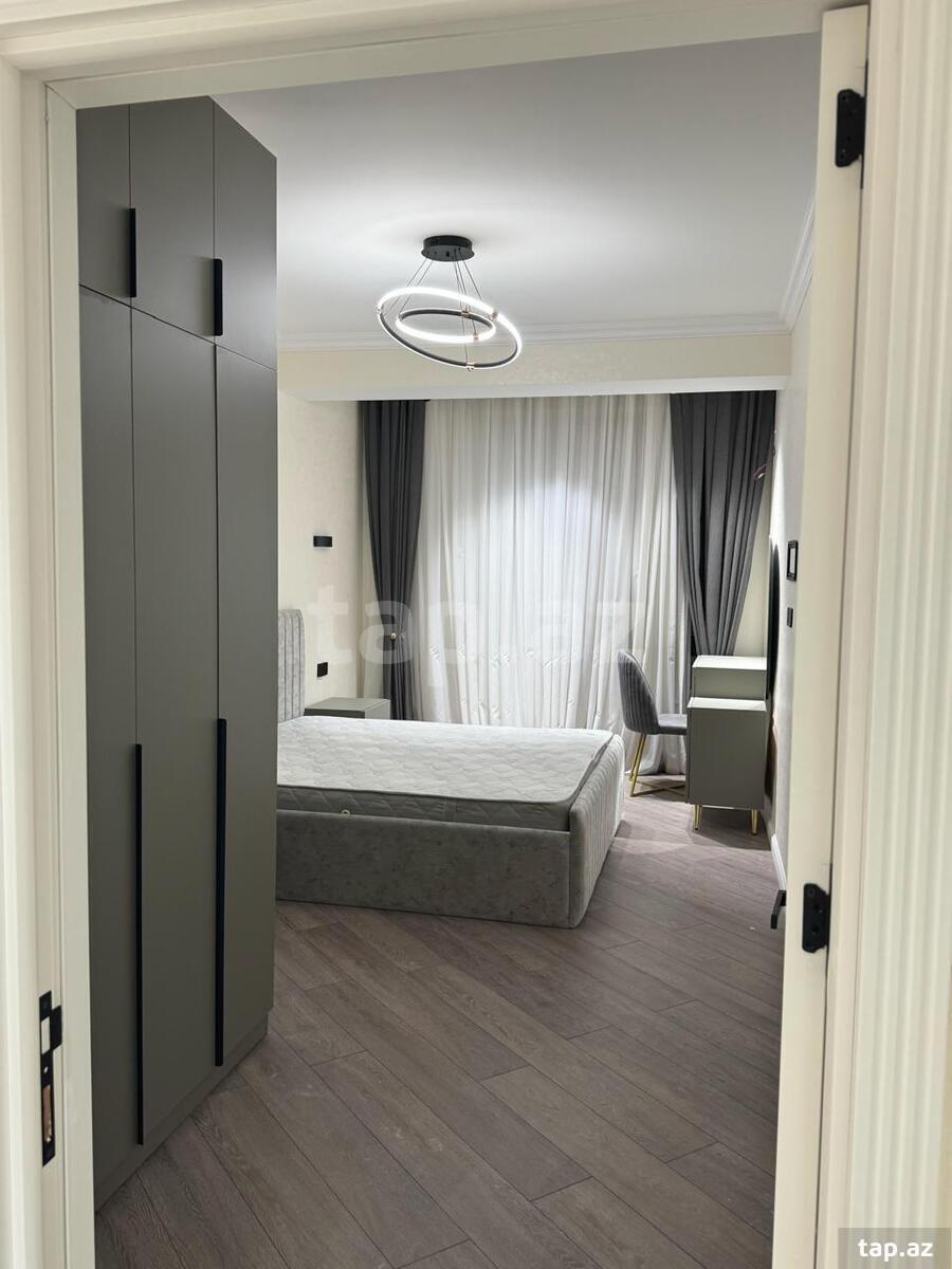 3-otaqlı yeni tikili, Memar Əcəmi m., 140 m²