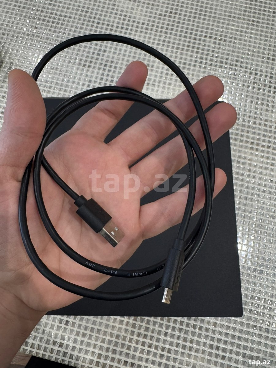 PlayStation 4 Pro 1TB  (8)