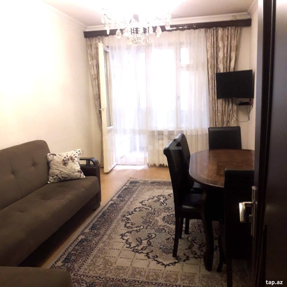 2-otaqlı mənzil kirayə verilir, Çingizxan Kərimov küç., 52 m²