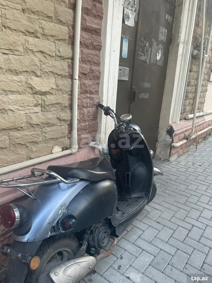 Moped, 2019 il (2)