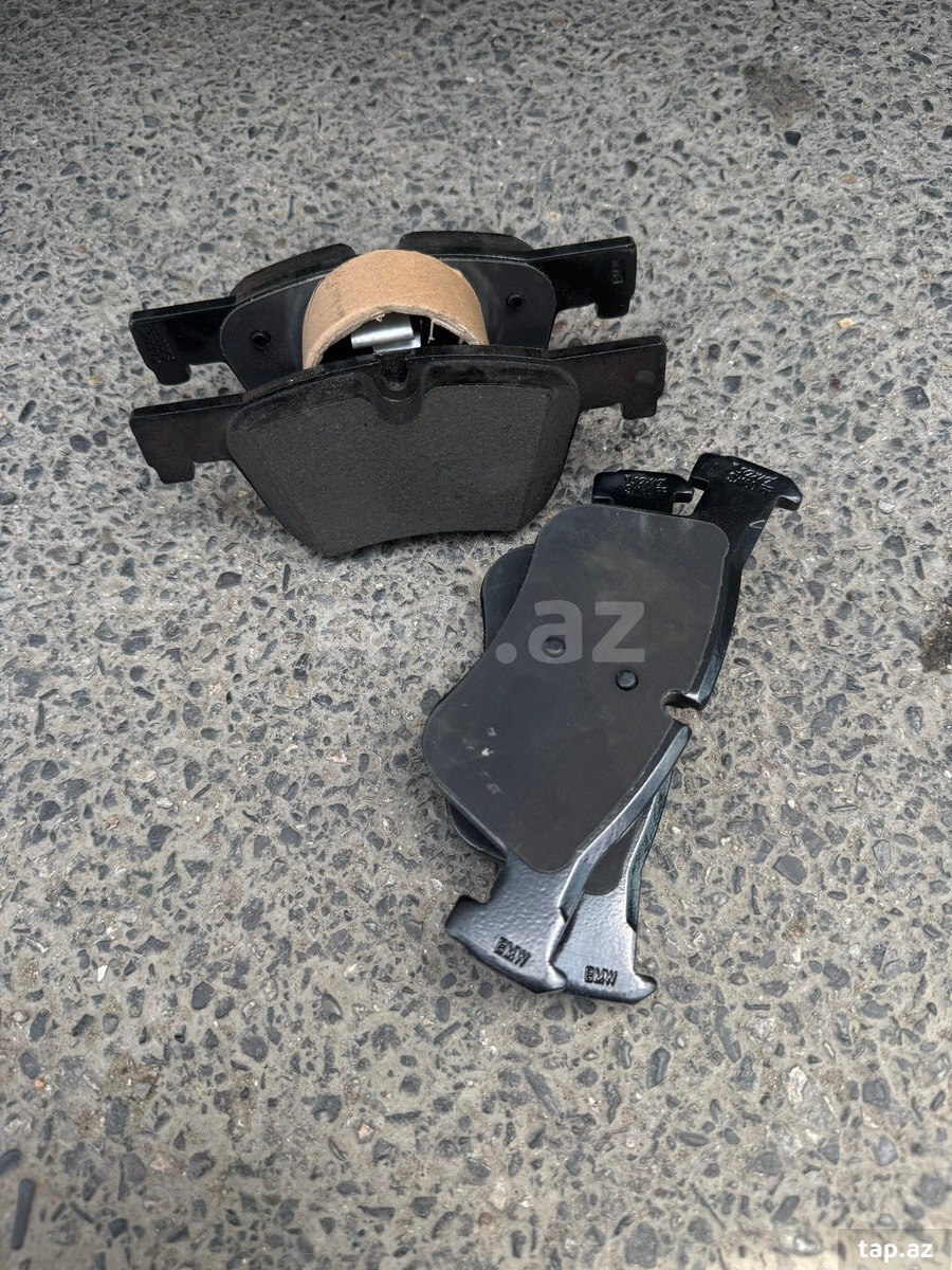 BMW F30 ön əyləc bəndi (2)