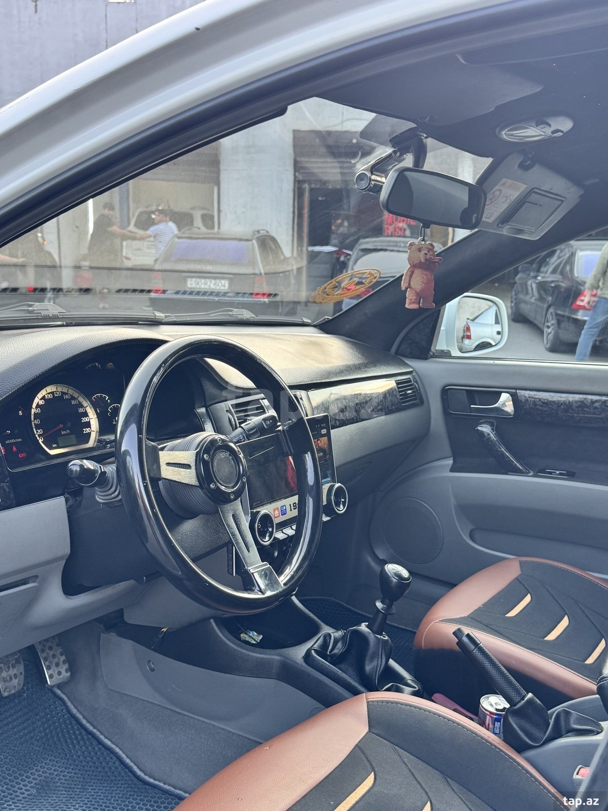 Daewoo Gentra, 2013 il (7)