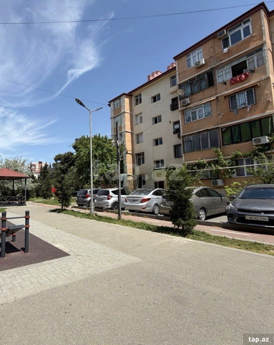2-otaqlı mənzil kirayə verilir, Bəkir Çobanzadə küç., 45 m²