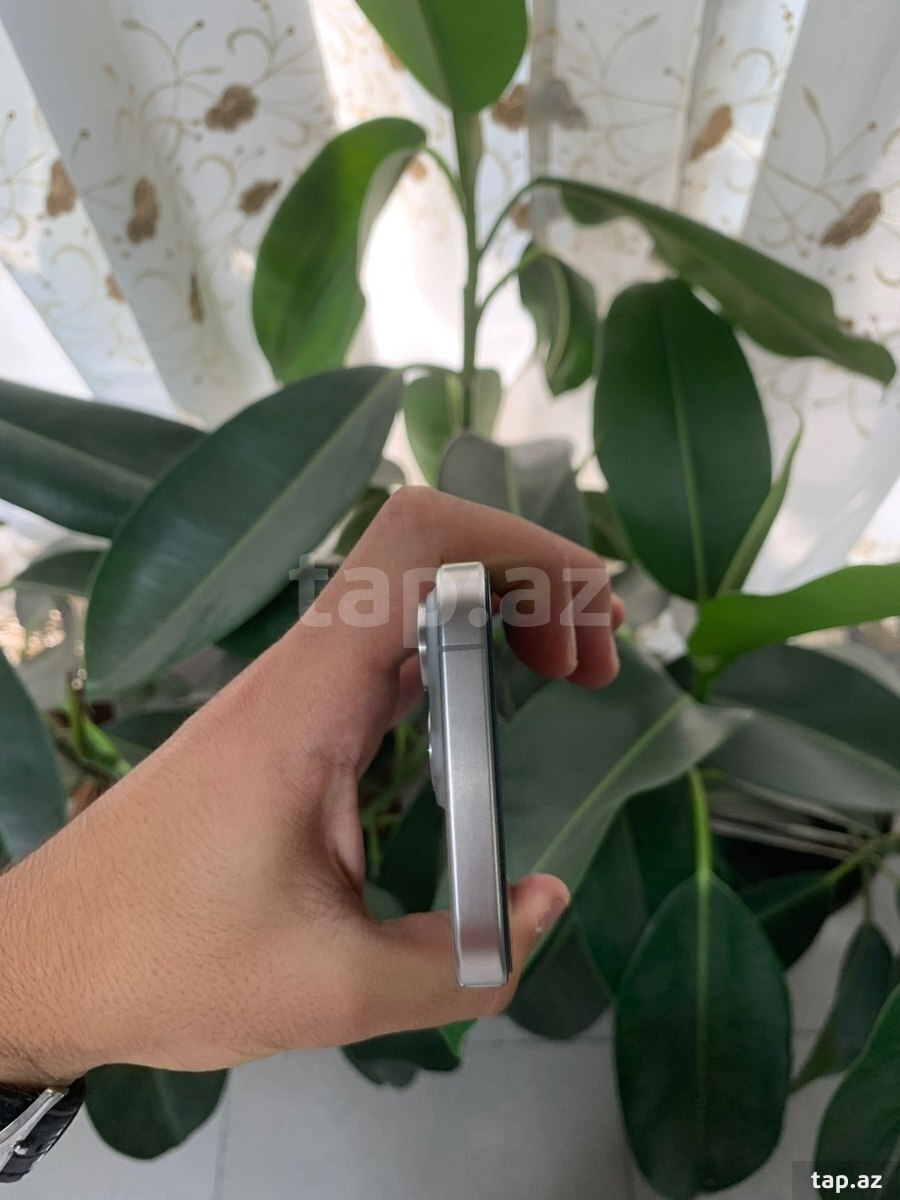 Apple iPhone 15 Pro Natural Titanium 256GB/8GB (5)