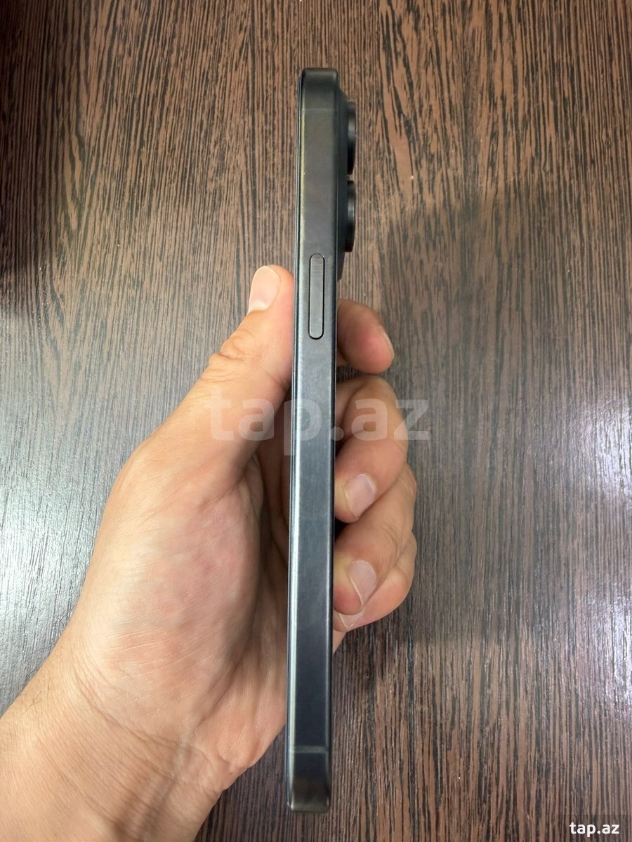 Apple iPhone 15 Pro Max Black Titanium 256GB/8GB (2)
