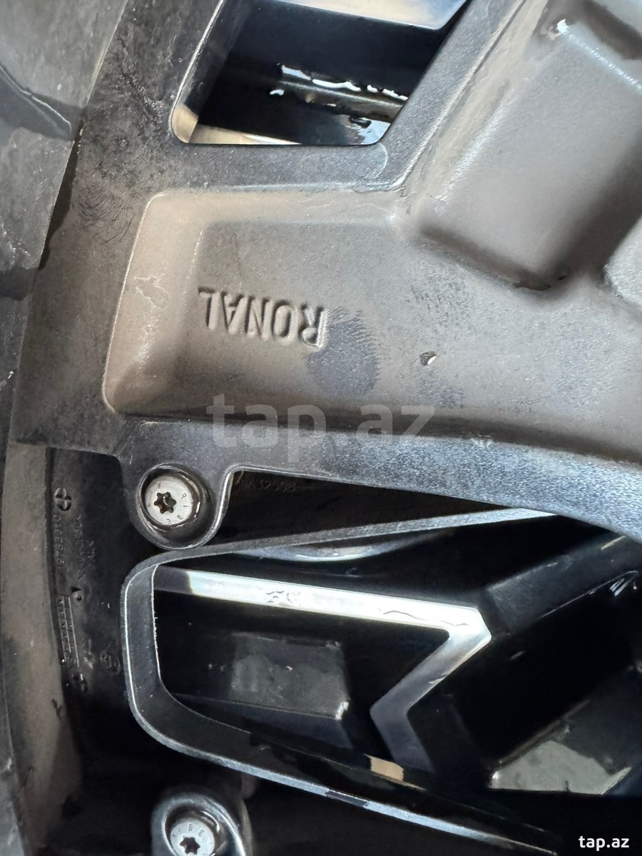 BMW G60 M Tech diskləri R20 (5)