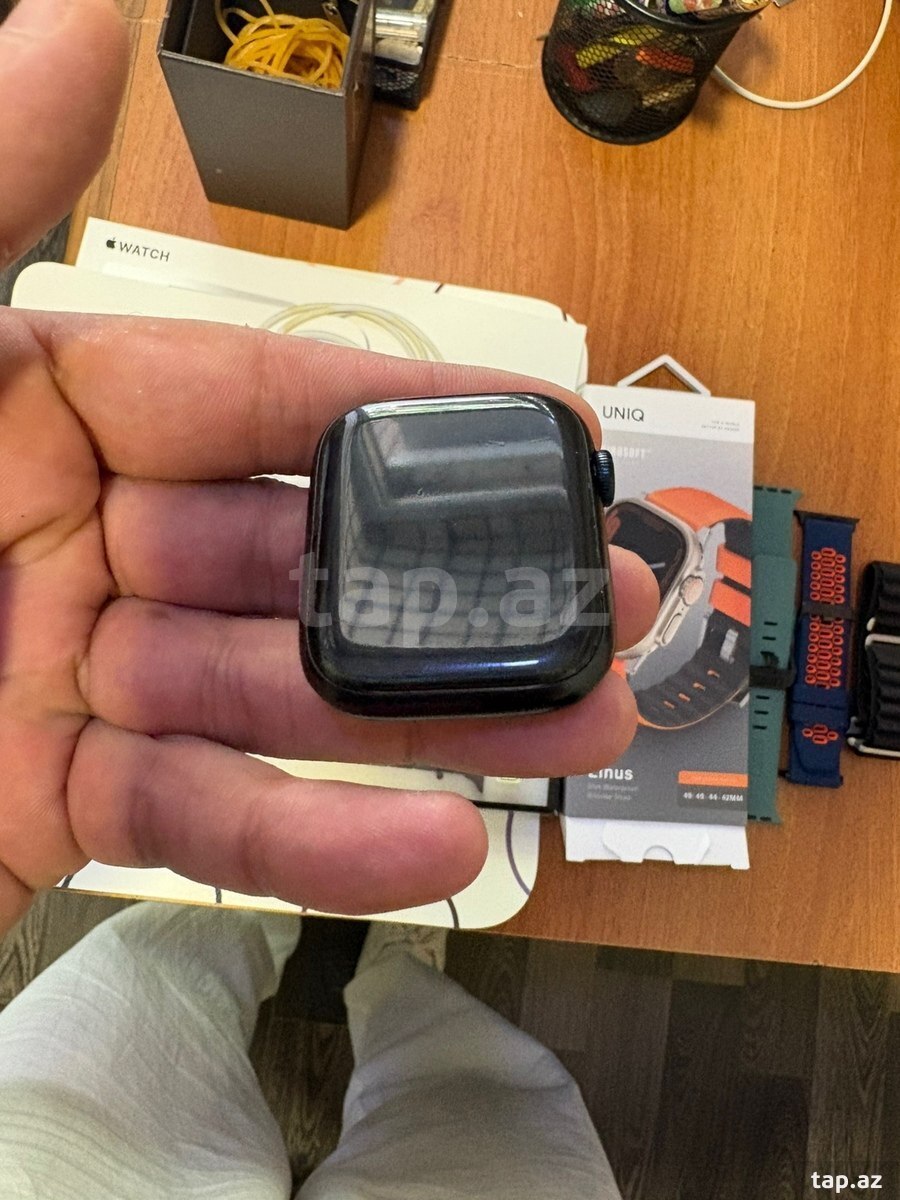 Apple Watch Series 9 Aluminum Cellular Midnight 45mm (4)