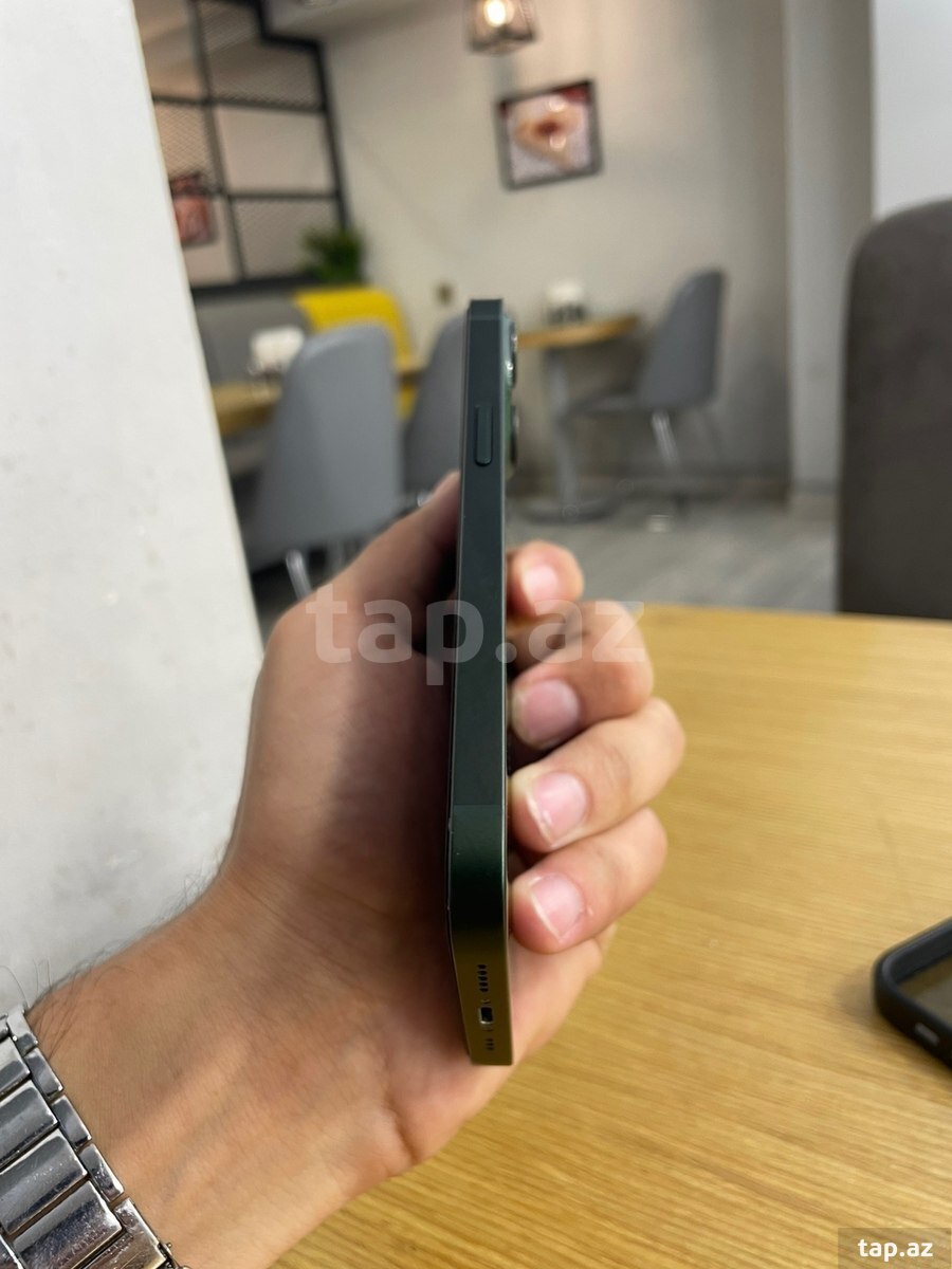 Apple iPhone 13 Green 128GB/4GB (3)