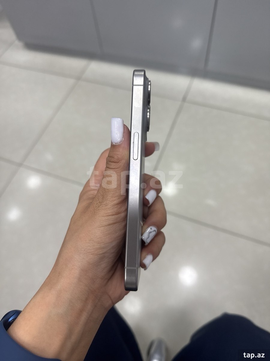 Apple iPhone 15 Pro Natural Titanium 128GB/8GB (4)