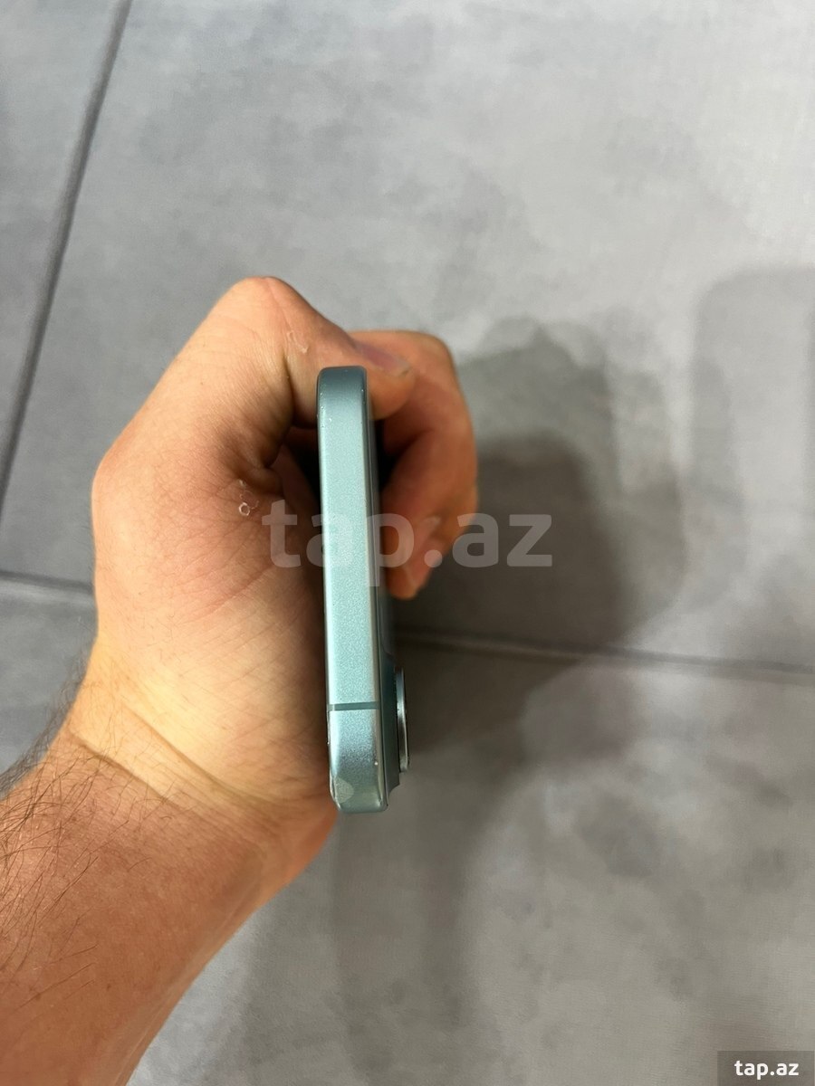 Apple iPhone 16 Teal 128GB/8GB (5)