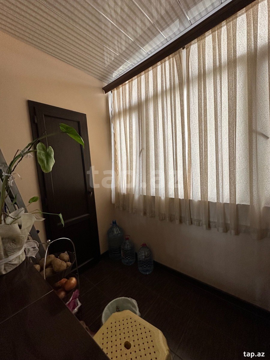 3-otaqlı mənzil, Bakıxanov qəs., 74 m² (14)