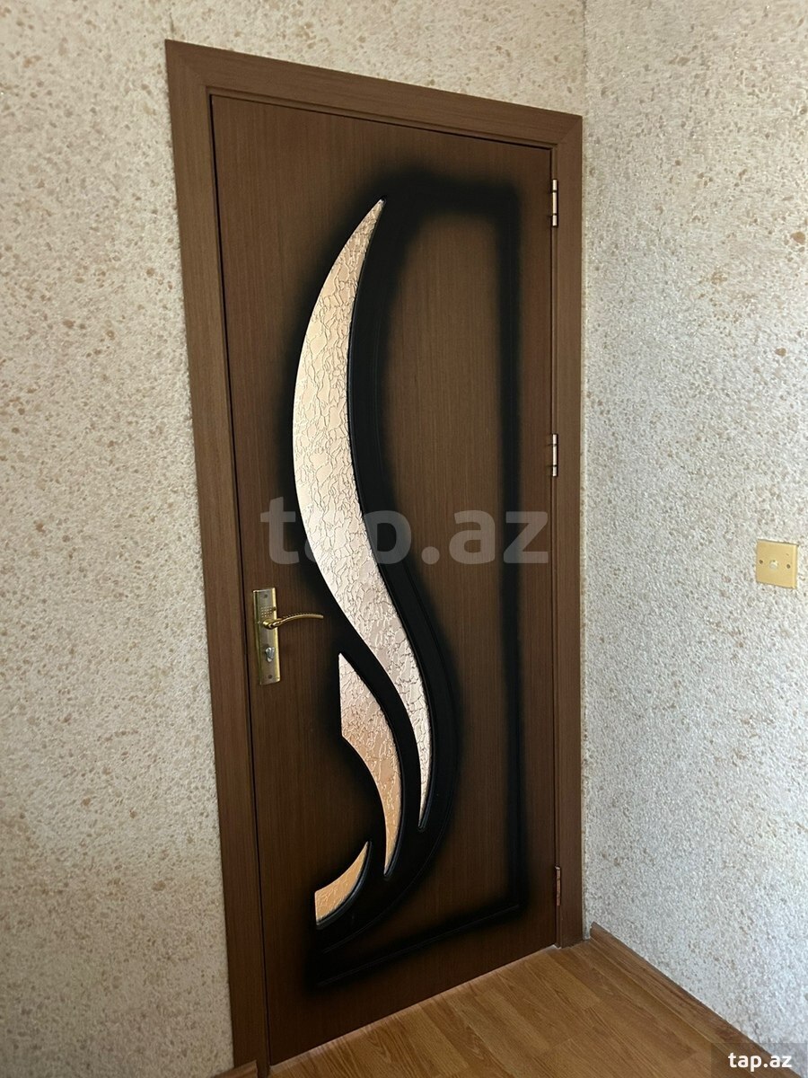 Qapı