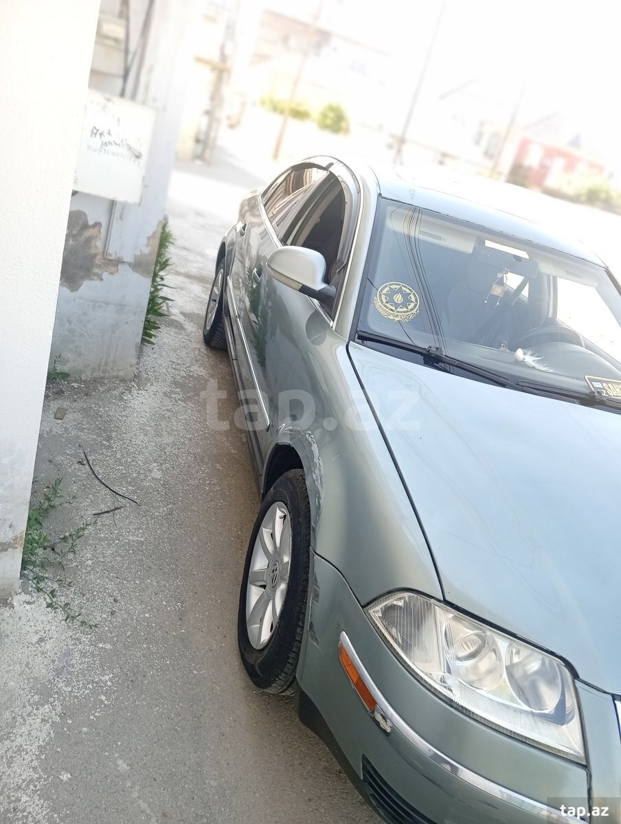 Volkswagen Passat, 2004 il (2)