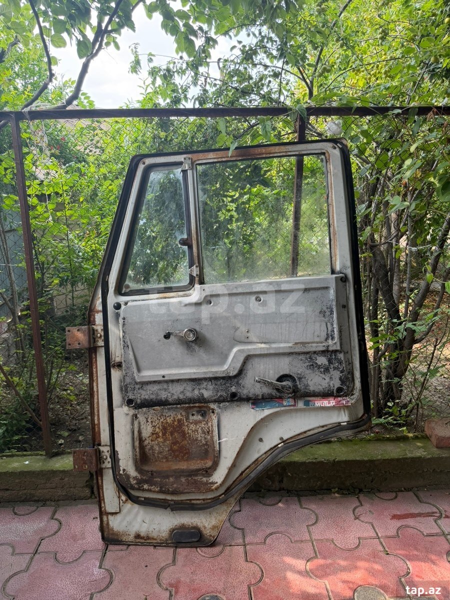 KamAz qapısı (4)
