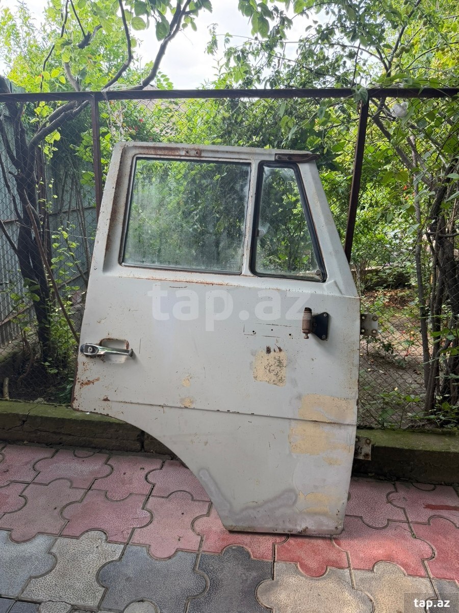 KamAz qapısı