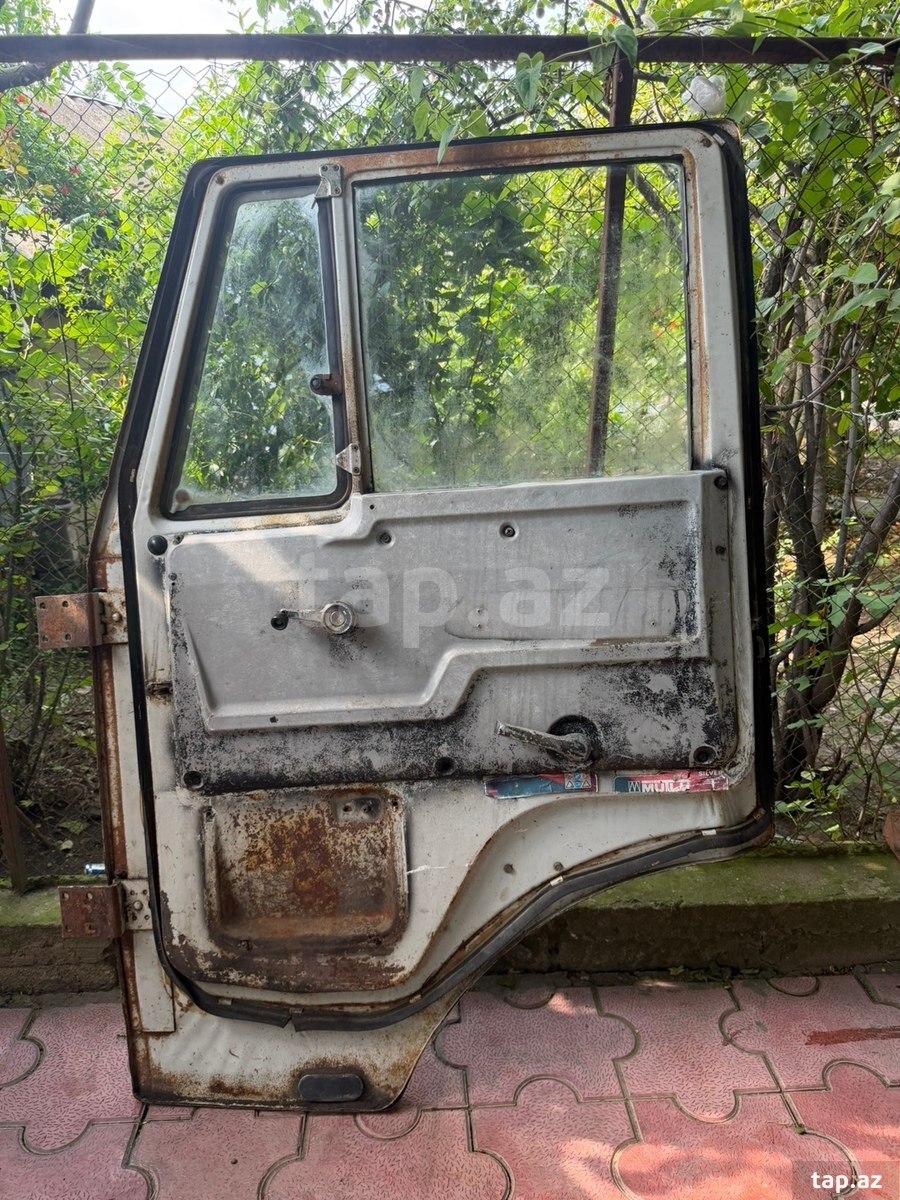 KamAz qapısı (2)