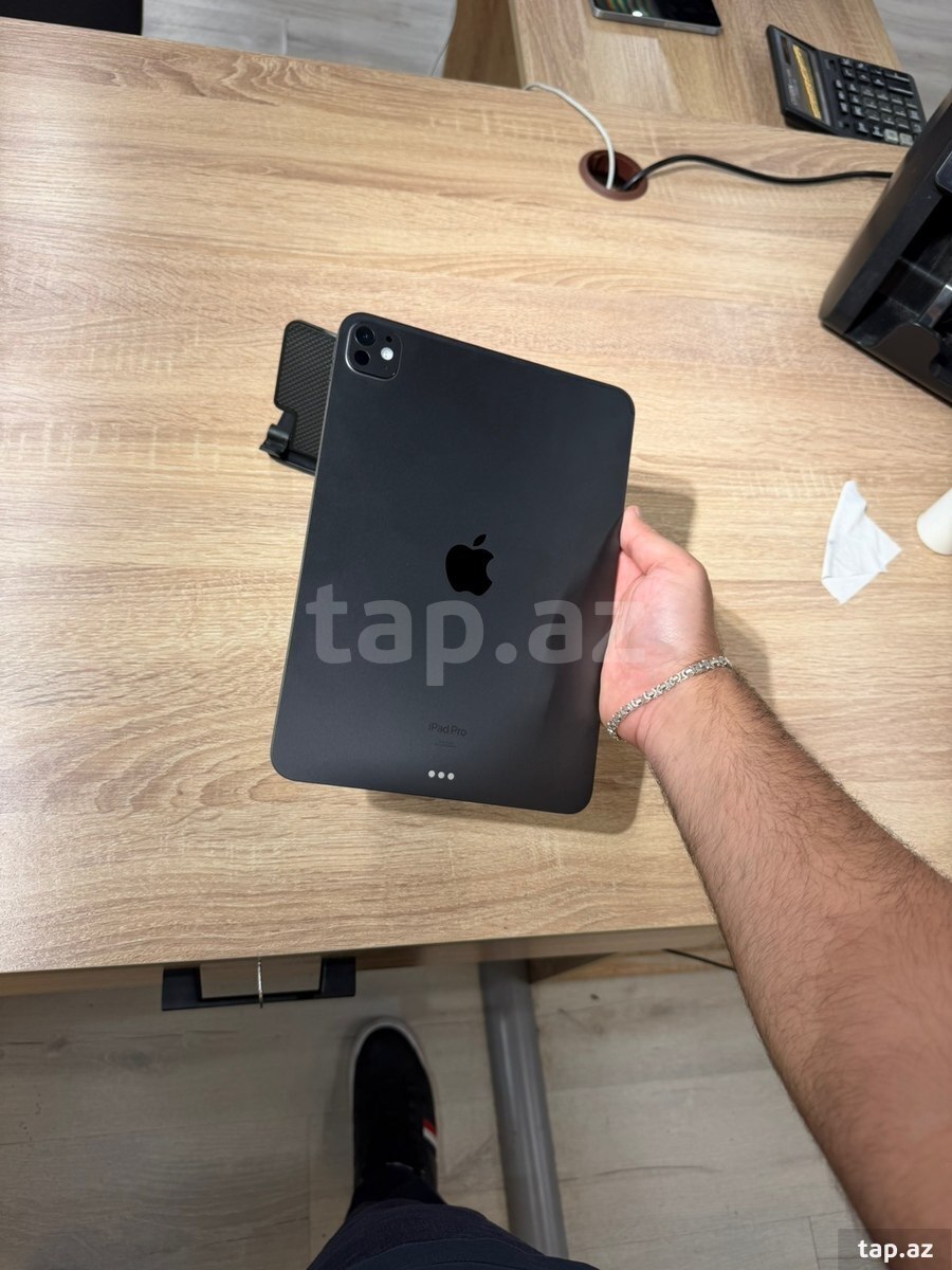 Apple iPad Pro 11 İnch M4 256 GB Space Black (2)