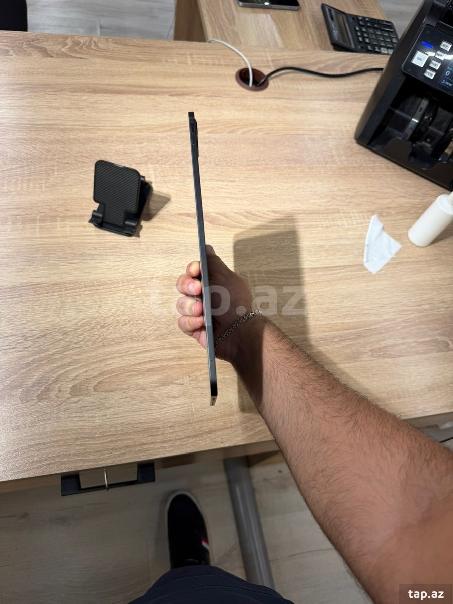 Apple iPad Pro 11 İnch M4 256 GB Space Black (3)