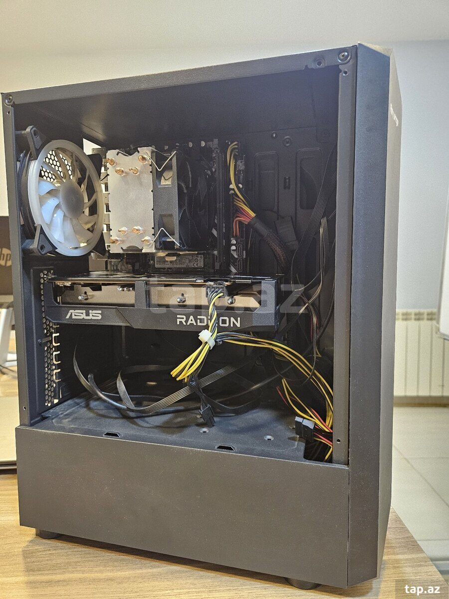 Gaming PC Intel Xeon RX 6600 32GB DDR4