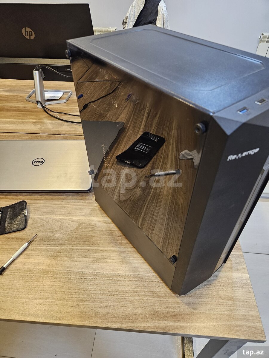 Gaming PC Intel Xeon RX 6600 32GB DDR4 (2)