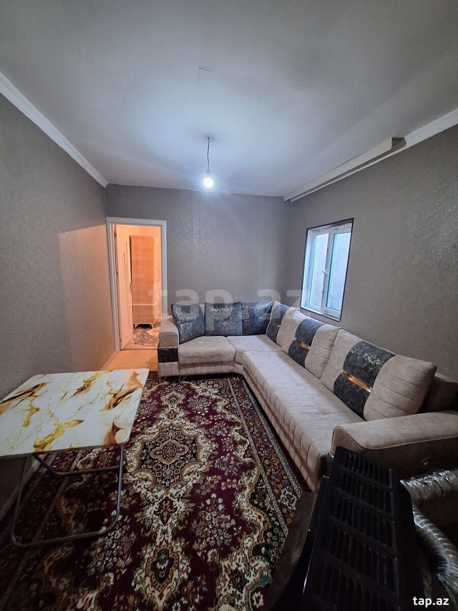 Həyət evi, Hökməli qəs.