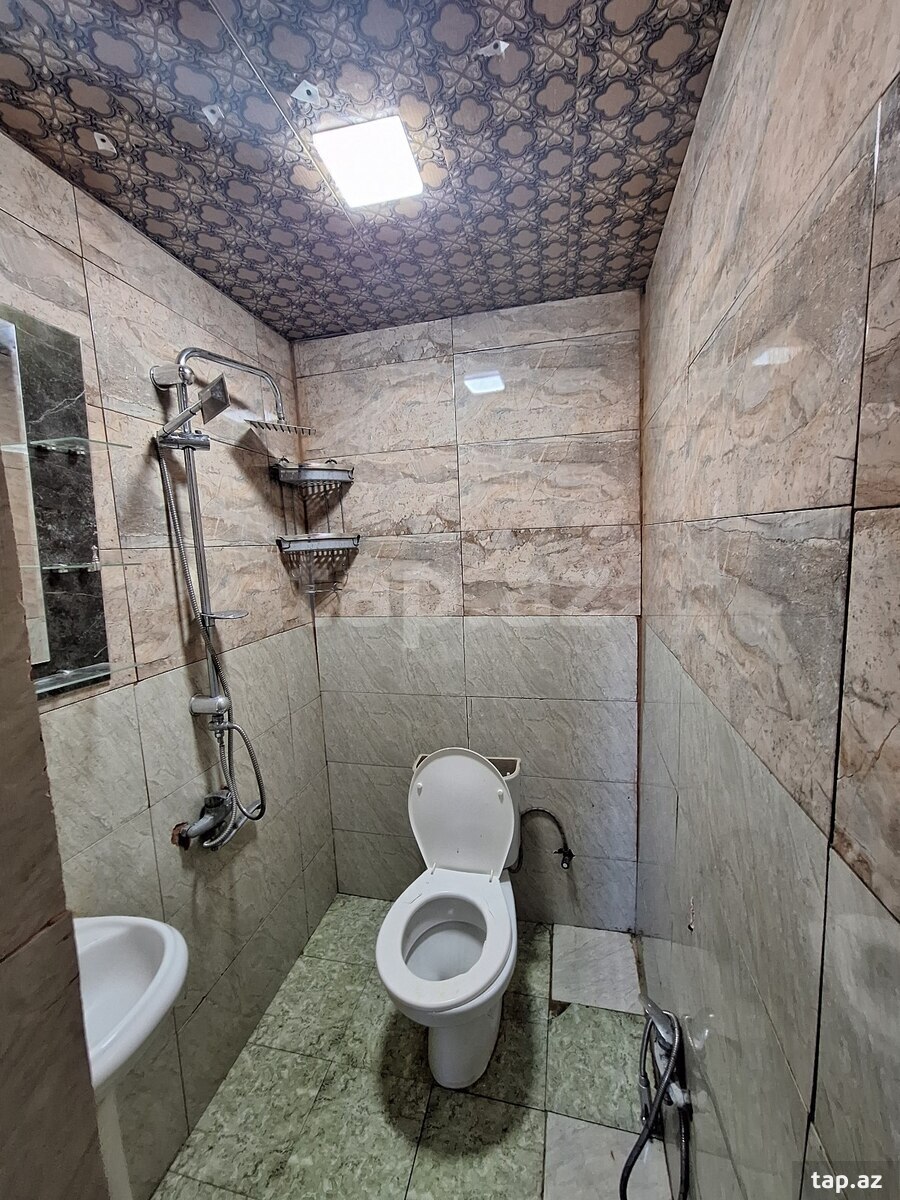 Həyət evi, Hökməli qəs. (8)
