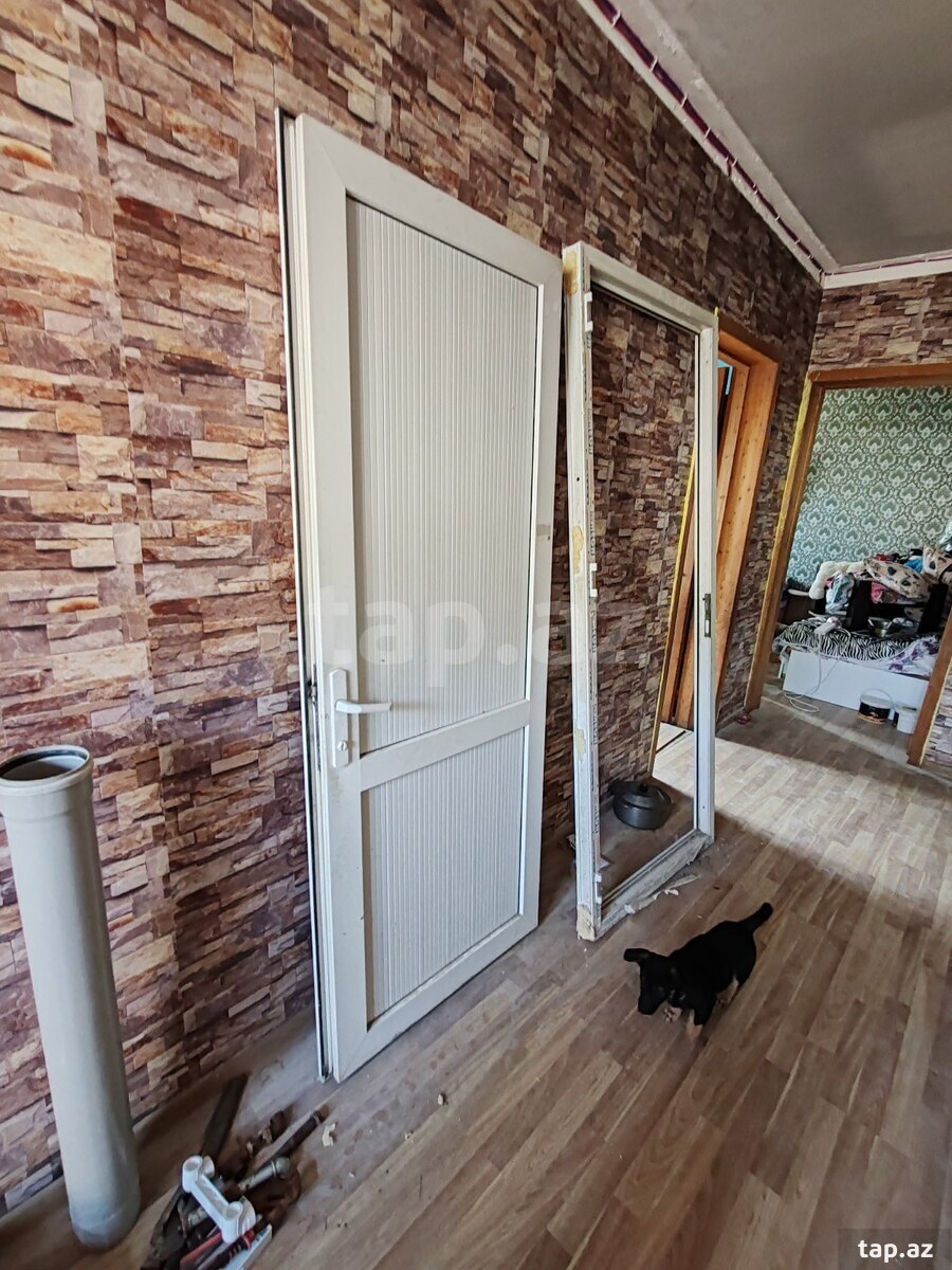 Qapı (4)