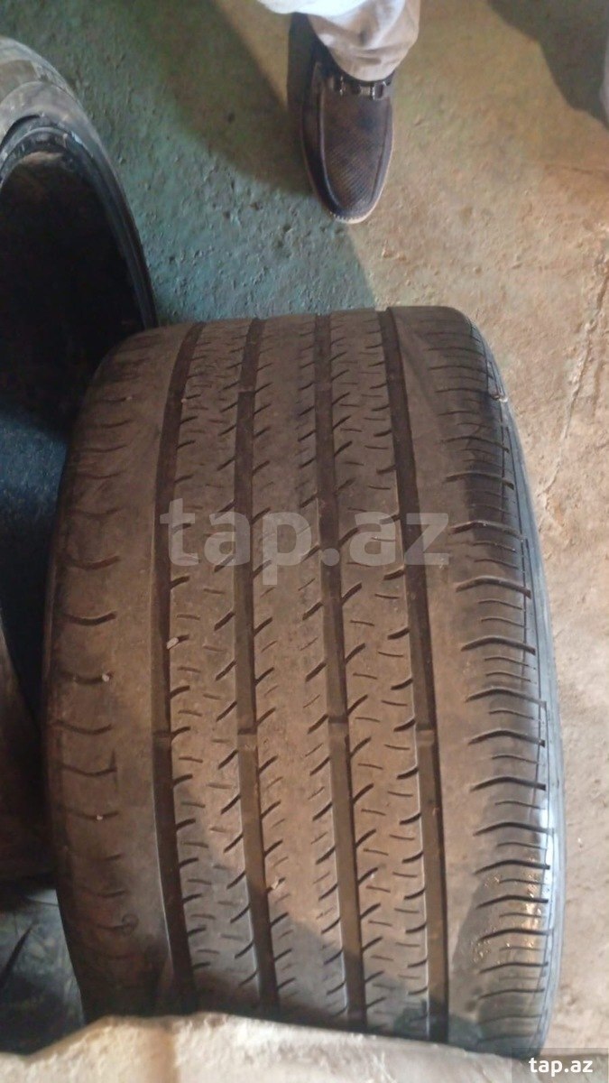 Porsche Taycan təkərləri 305/30 R21 (3)