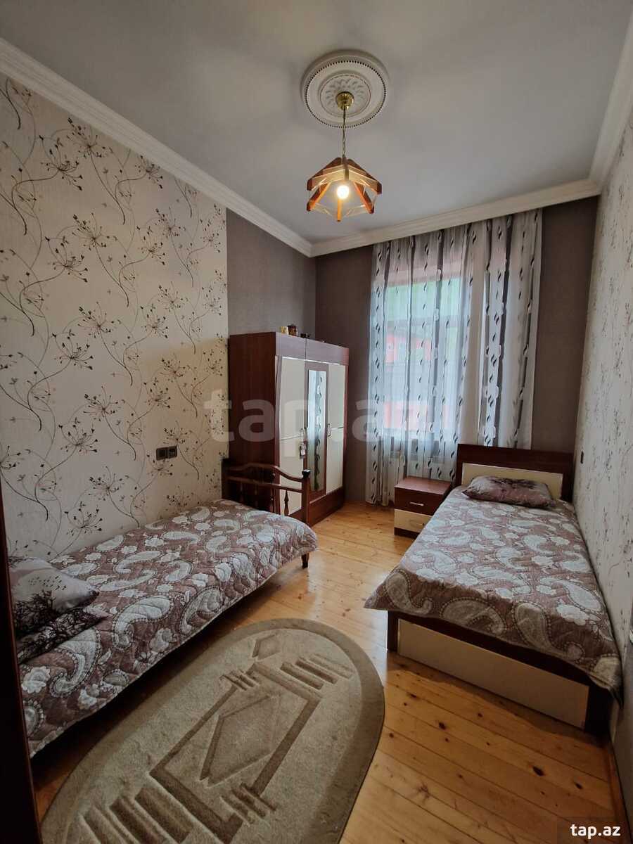 Həyət evi kirayə verilir, Şəki r. (7)