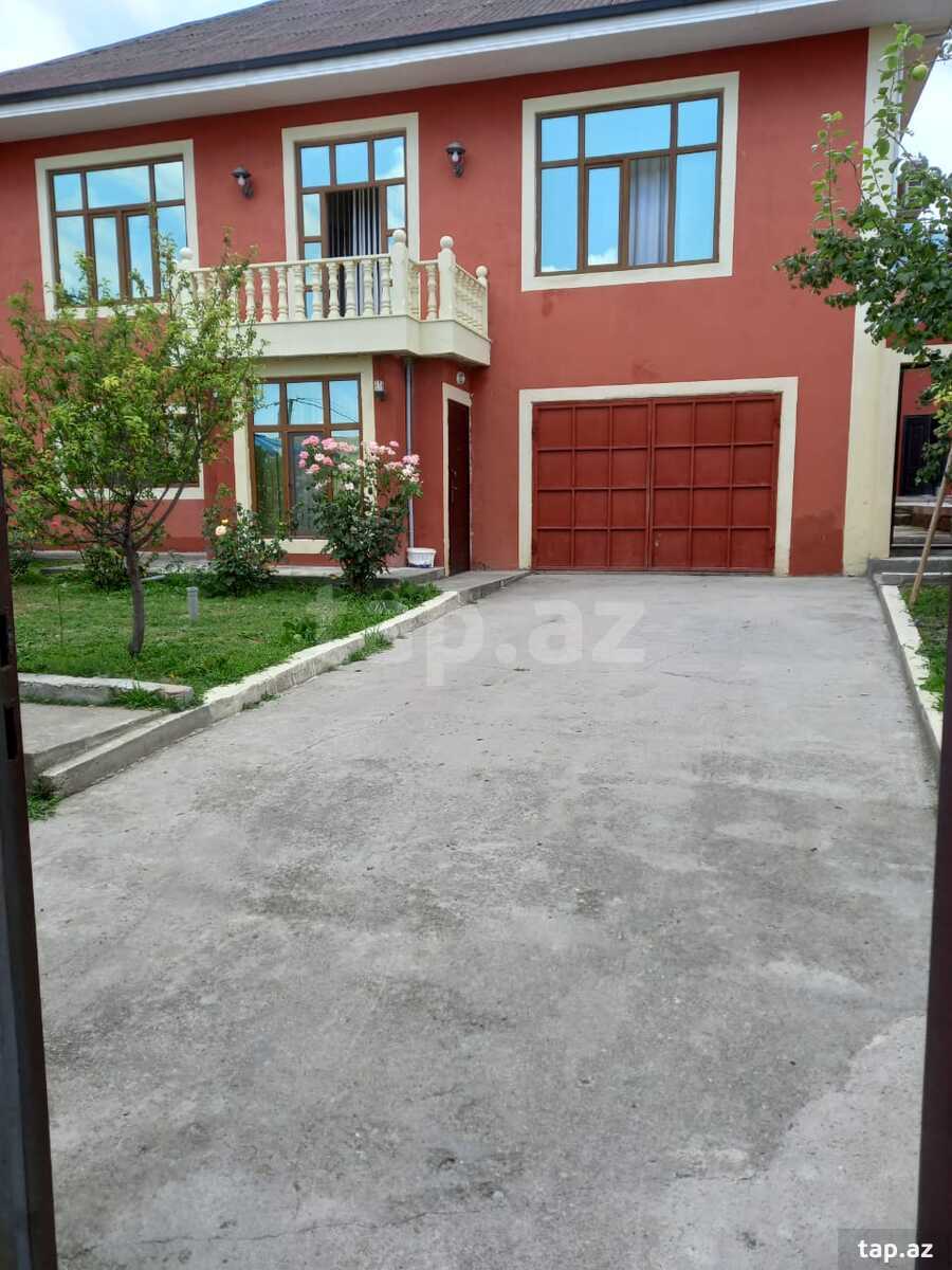 Həyət evi kirayə verilir, Şəki r. (11)
