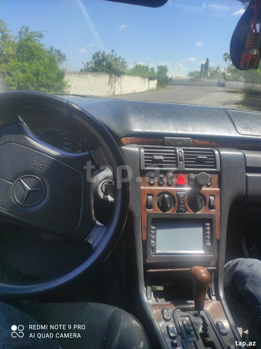 Mercedes E 220, 1997 il (2)