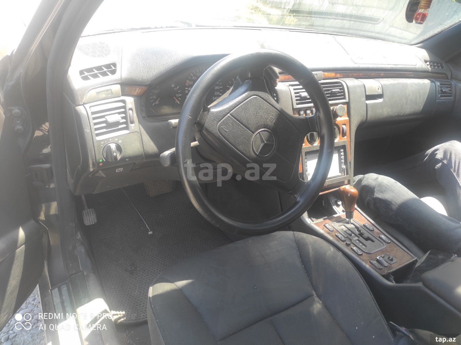 Mercedes E 220, 1997 il (3)