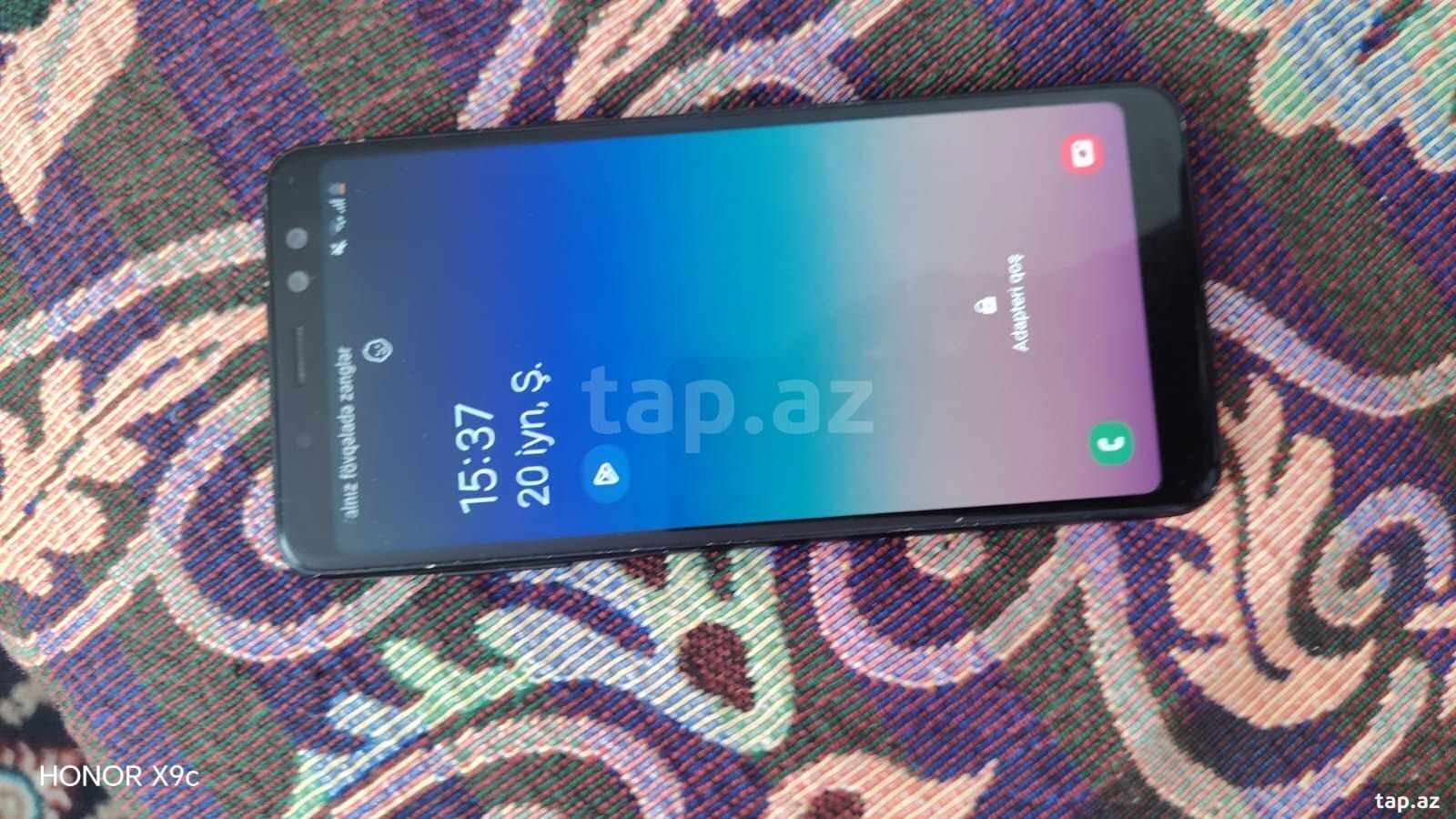 Samsung Galaxy A8 (2018) Black 32GB/4GB (3)