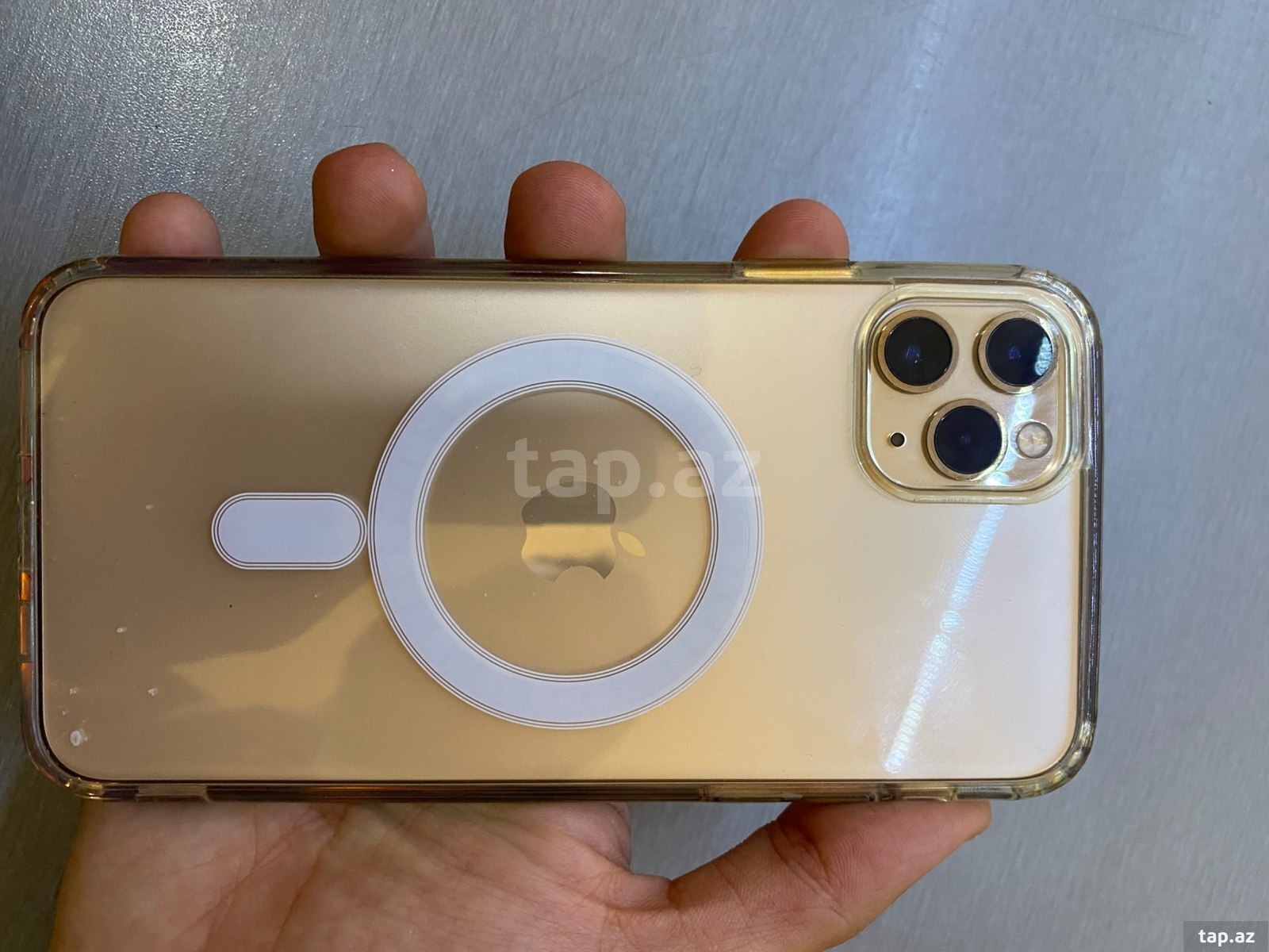 Apple iPhone 11 Pro Max Gold 256GB/4GB (8)