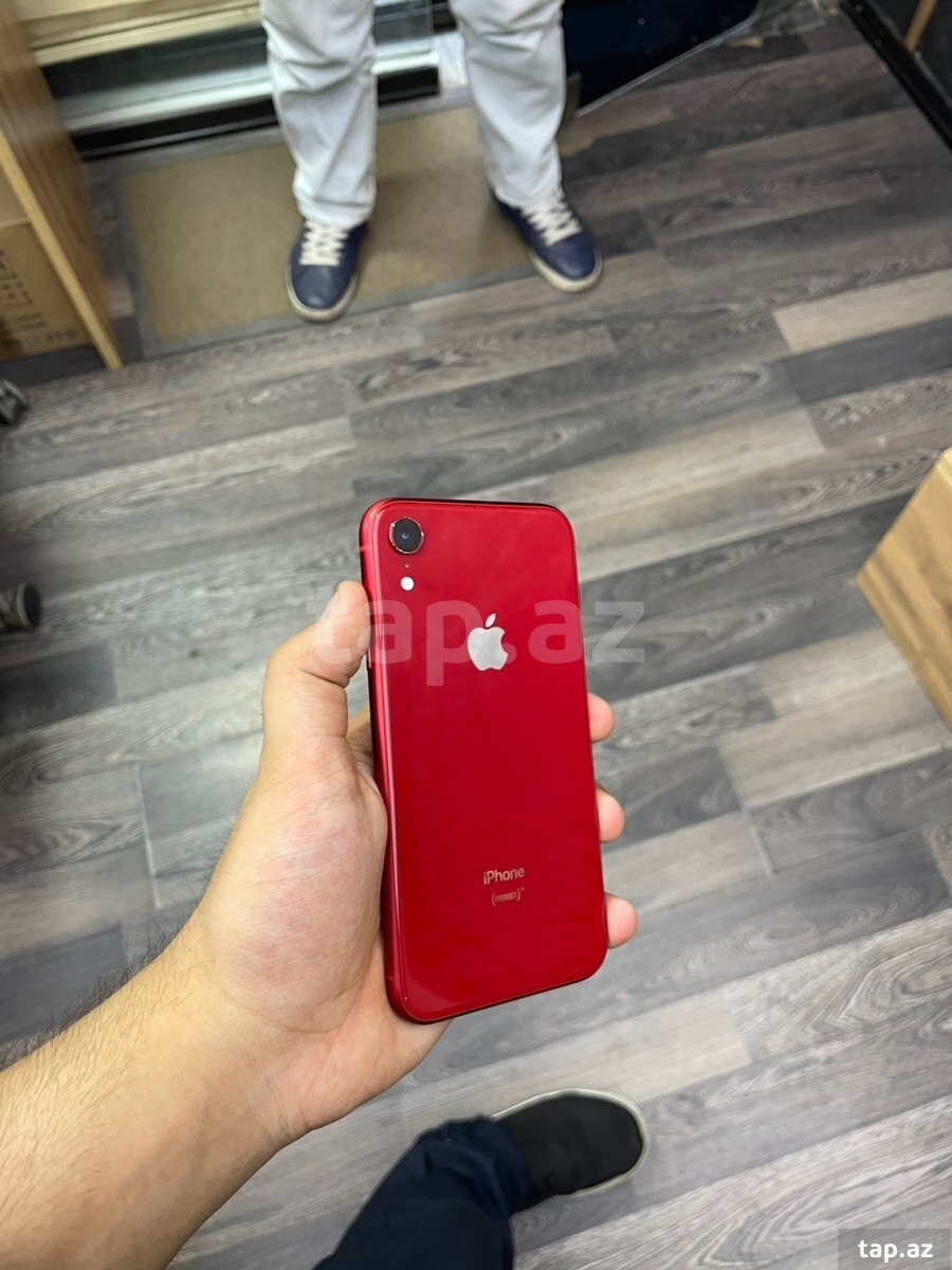 Apple iPhone XR Red 128GB/3GB (2)