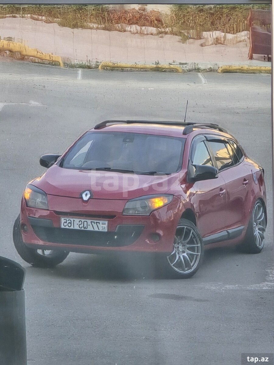 Renault Megane, 2010 il (2)