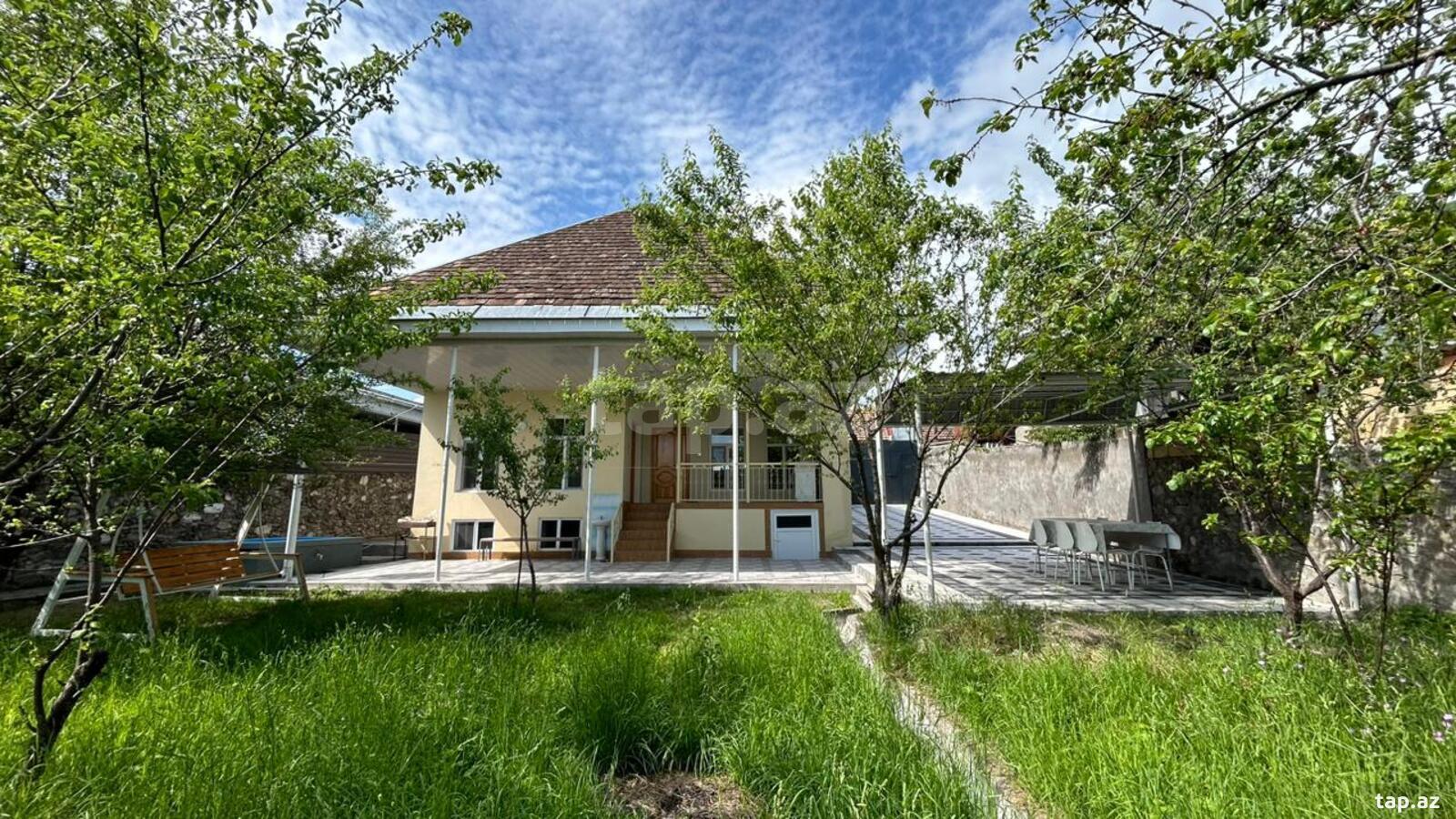Bağ evi kirayə verilir, Şəki ş. (13)