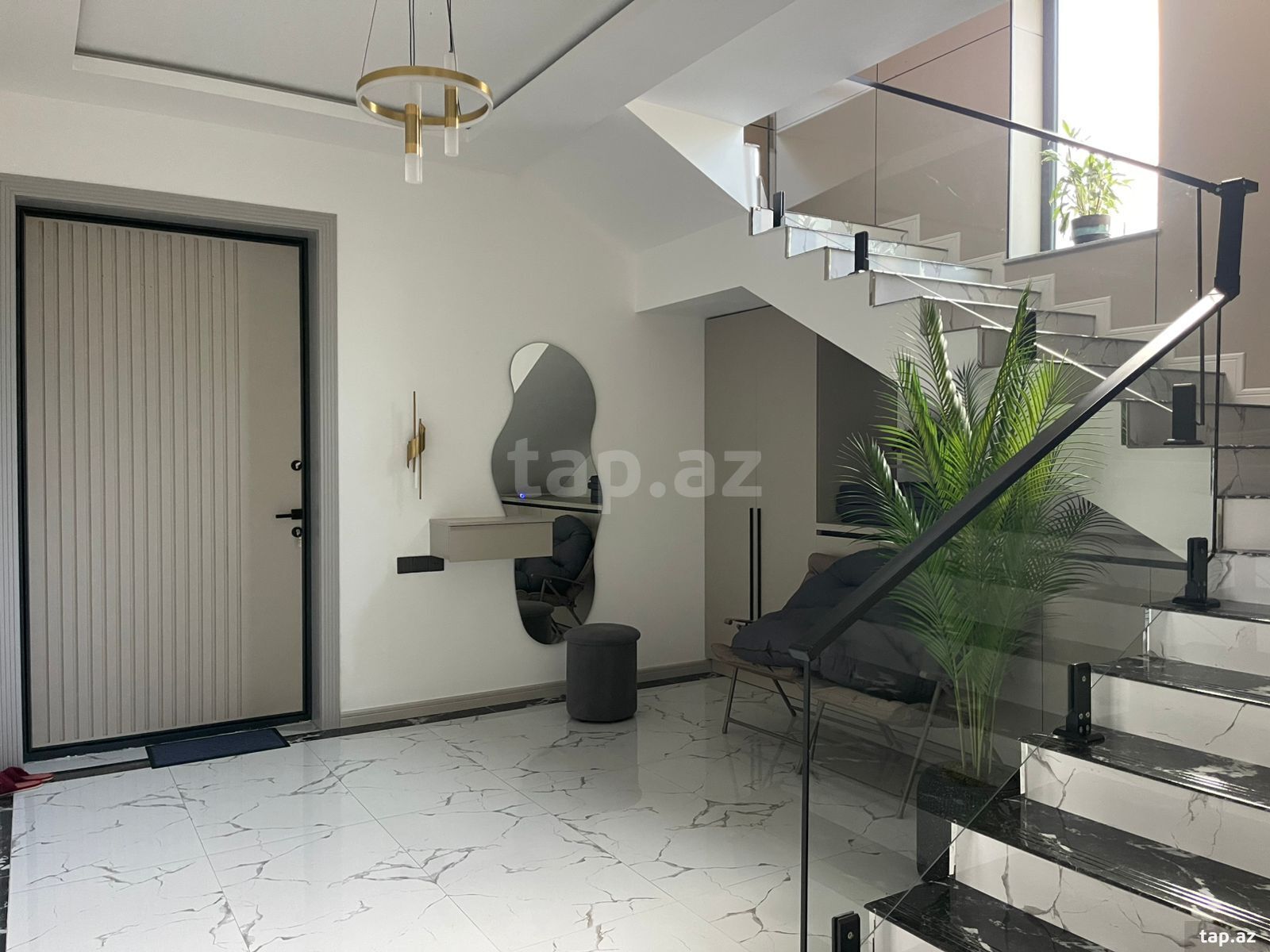 Villa kirayə verilir, Vəndam qəs. (23)