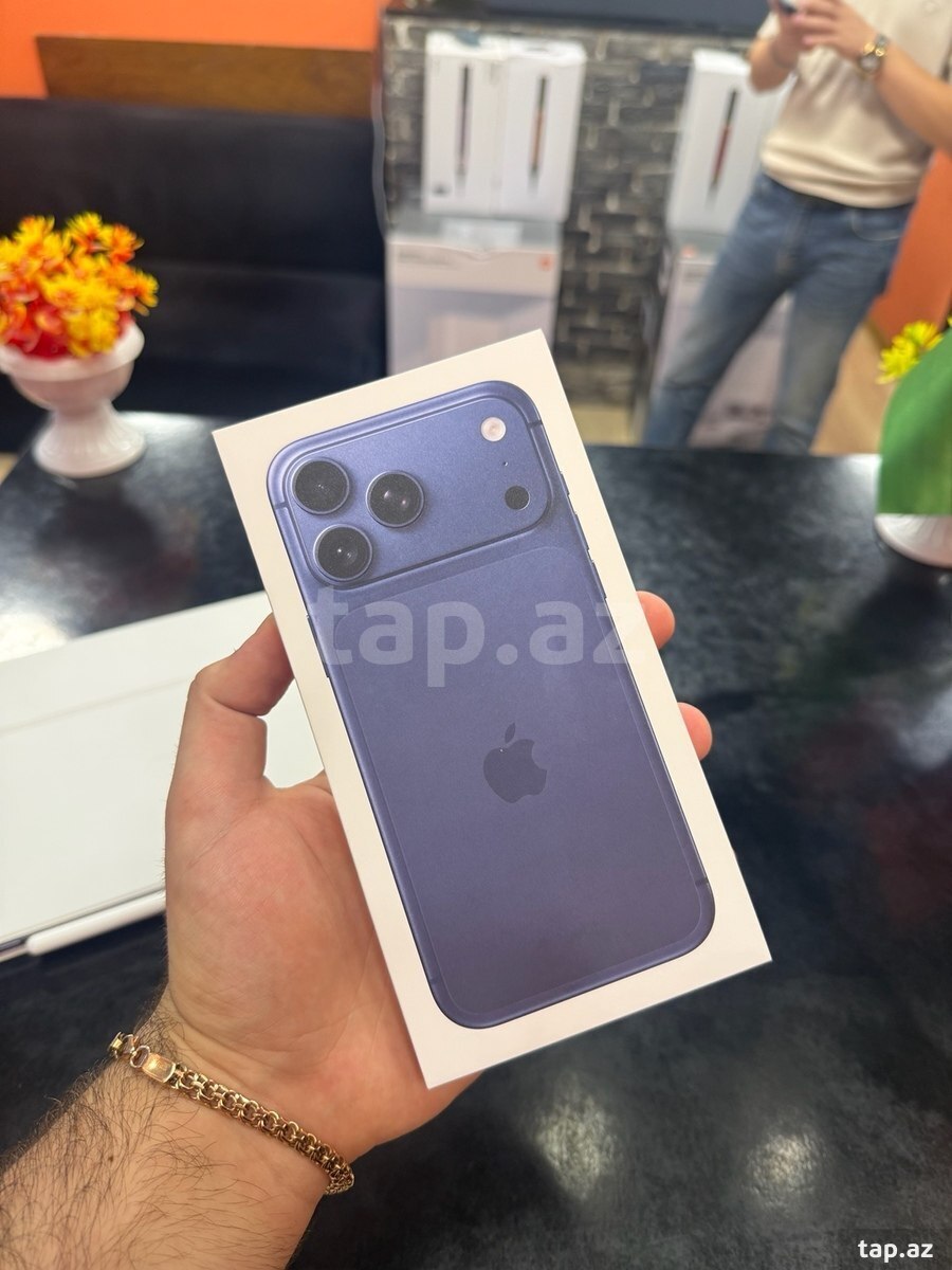 Apple iPhone 17 Pro Max Deep Blue 512GB/12GB (3)