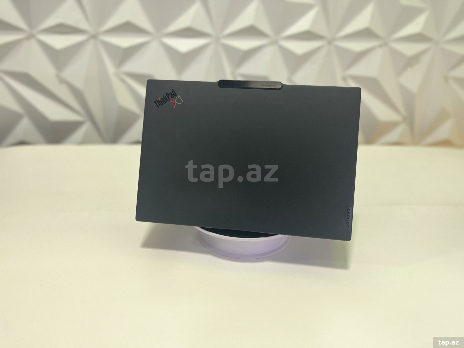 Lenovo X1 Carbon Gen 12 (2)