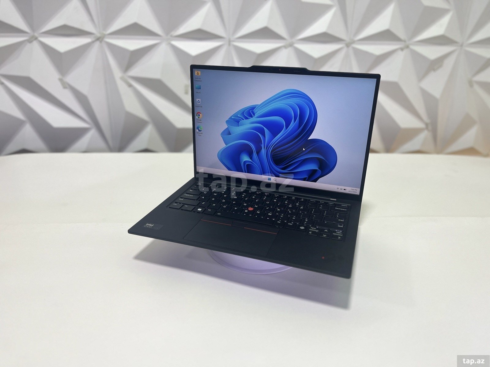 Lenovo X1 Carbon Gen 12